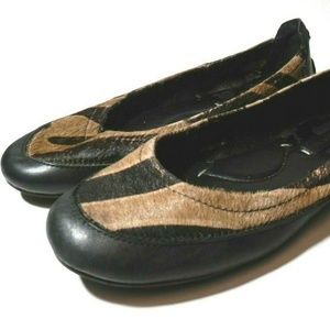 BCBG MAXAZRIA Shoes Slip On Ballet Flats